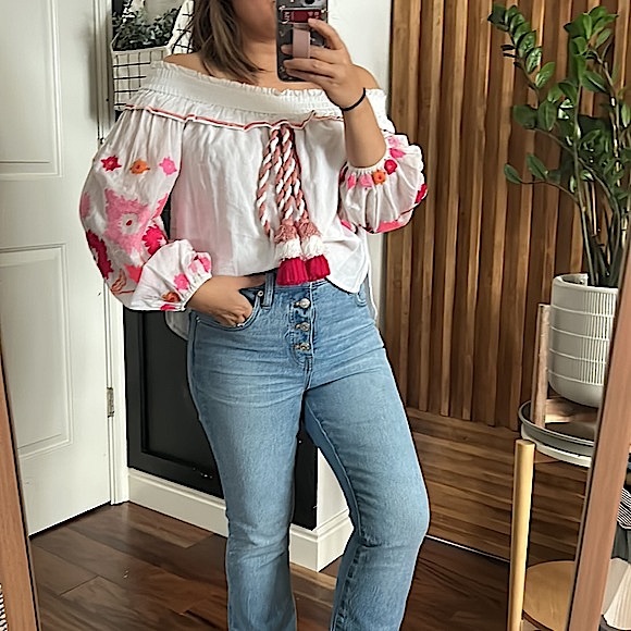 MISA Selena‎ Top in White Multi. Size XS - Picture 5 of 13